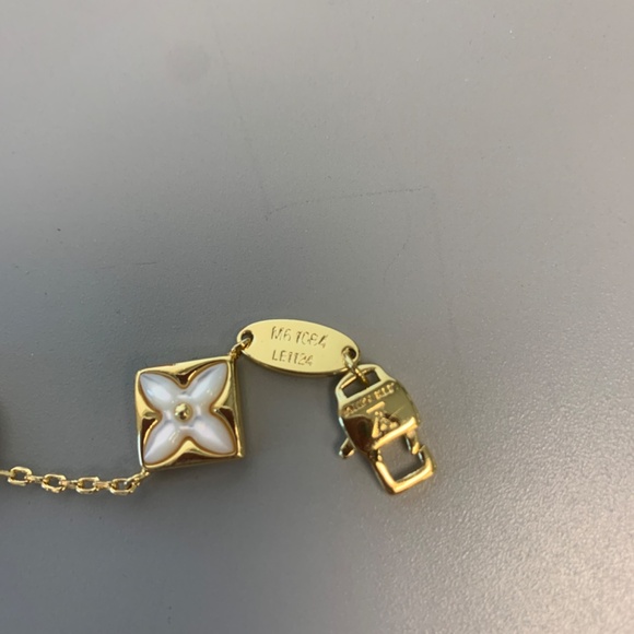 Louis Vuitton clover bracelet - Picture 3 of 11